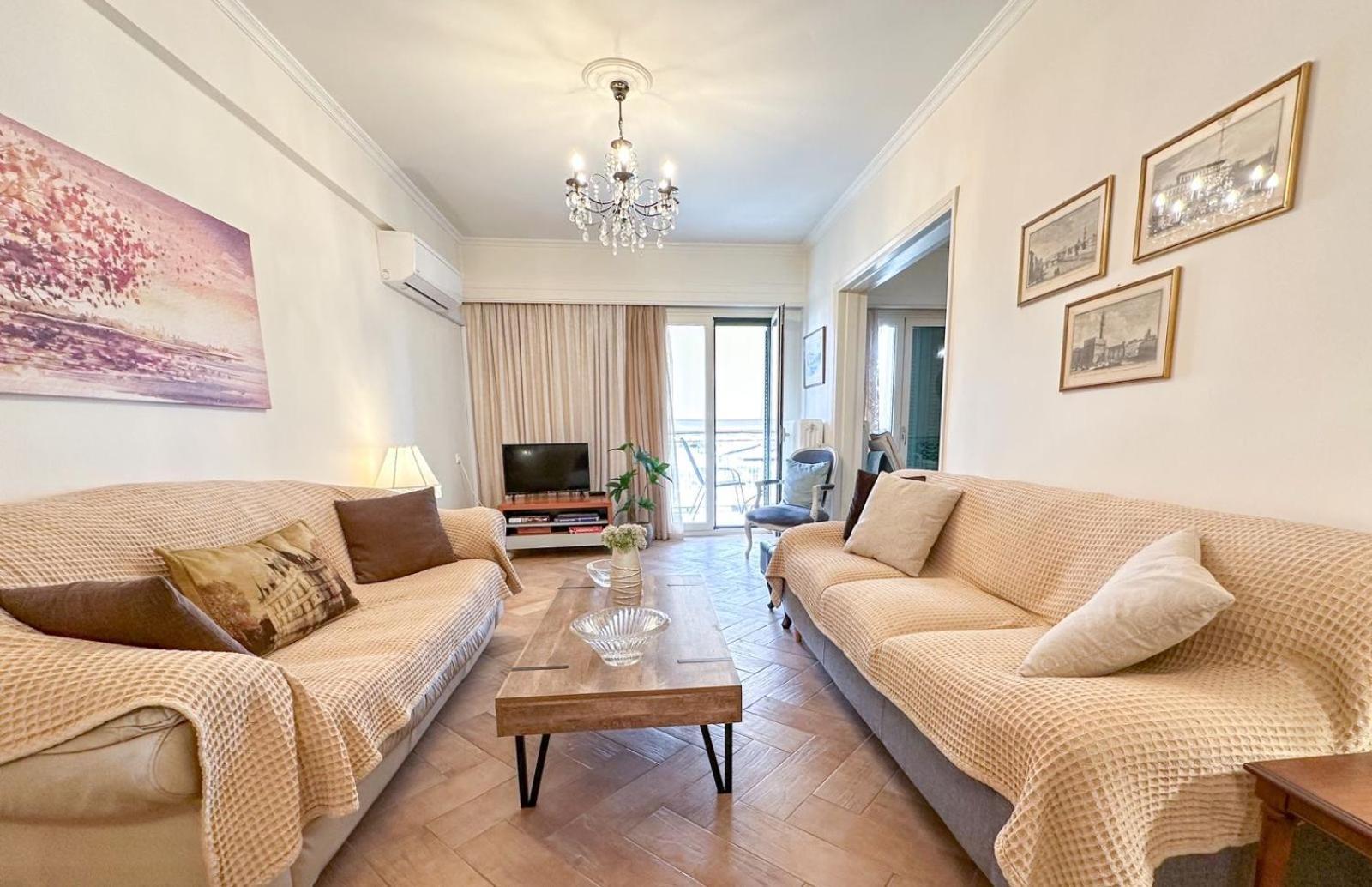 Elli & Klairi Apartament *