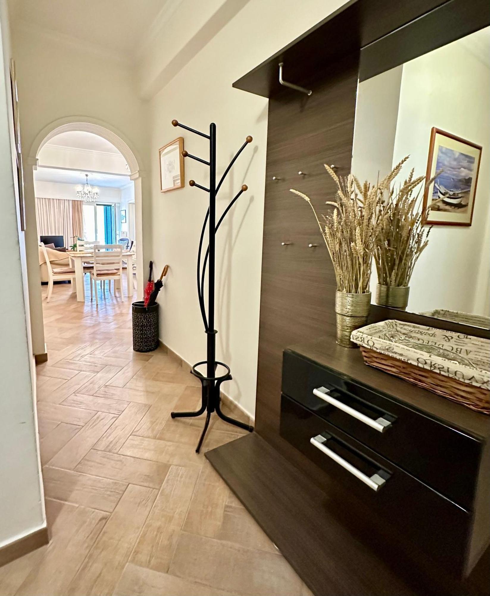 Elli & Klairi Apartament Corfu (city)